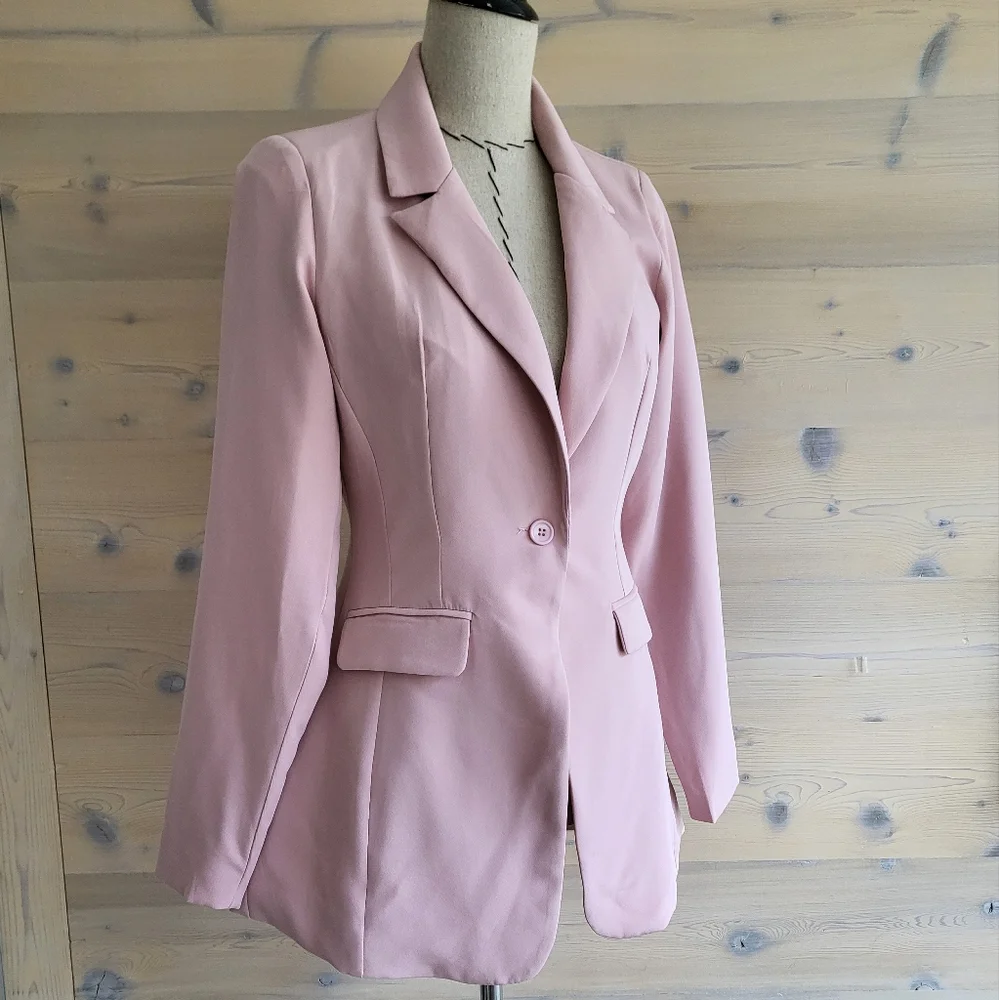 In the Style from ASOS pink blazer, NWT US size 6